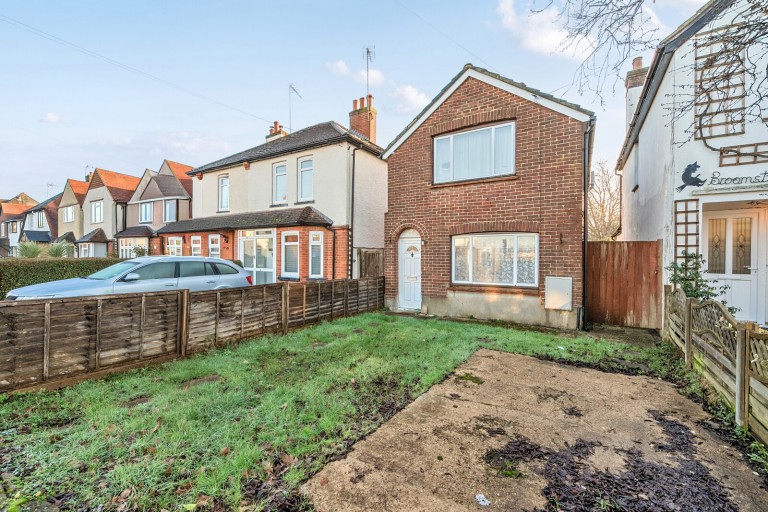 Images for Kingfield, Woking