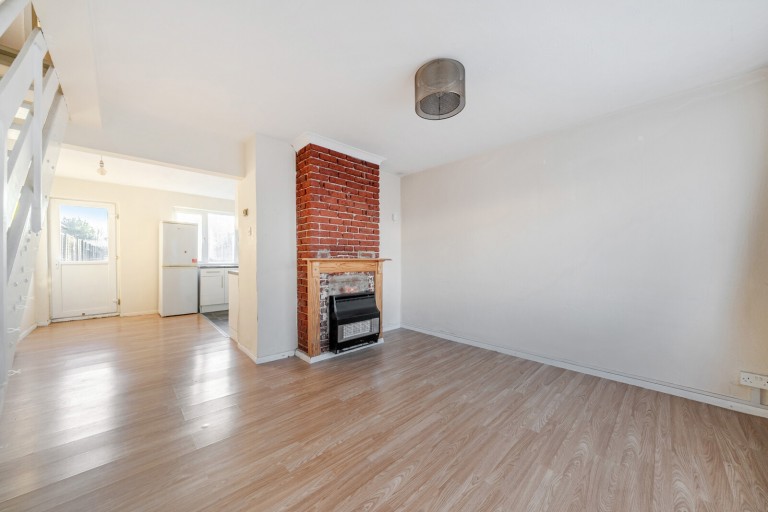 Images for Kingfield, Woking