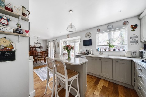 Click the photo for more details of Knaphill, Woking, Surrey