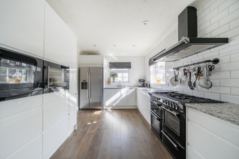 Click the photo for more details of Allen House Park, Hook Heath, GU22