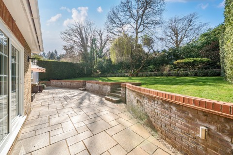 Click the photo for more details of Allen House Park, Hook Heath, Surrey