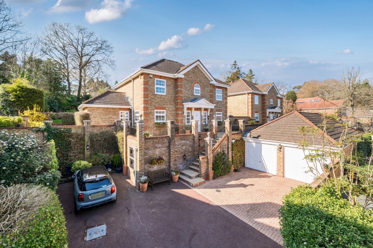 Images for Allen House Park, Hook Heath, Surrey
