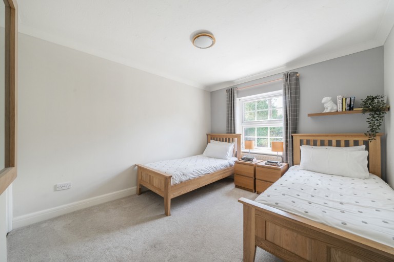 Images for Allen House Park, Hook Heath, Surrey