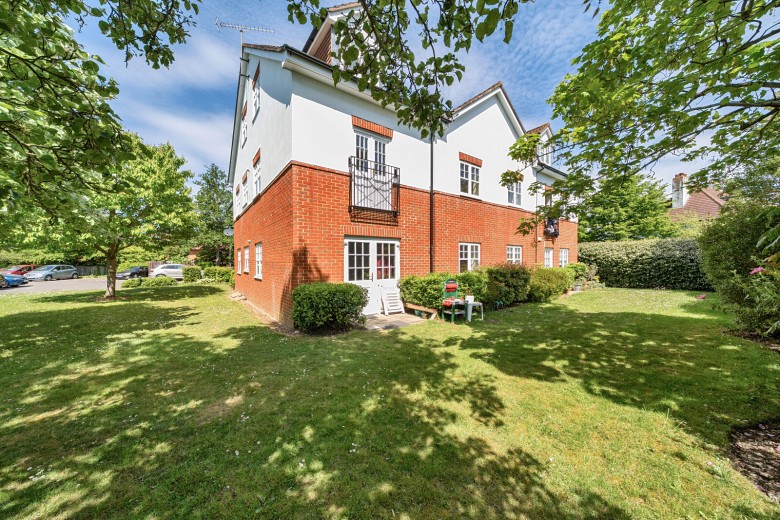 Click the photo for more details of Kings Gate, Woking, Surrey