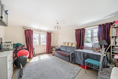Click the photo for more details of Kingsway, Woking, Surrey