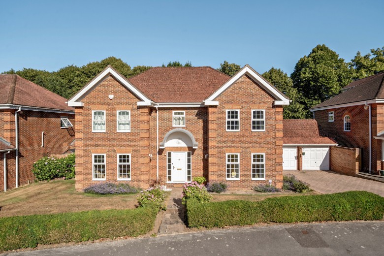 Click the photo for more details of Allen House Park, Hook Heath, Surrey