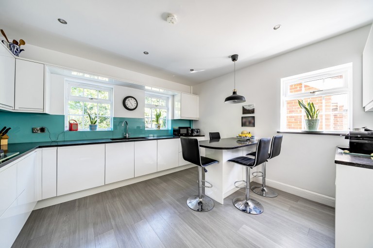 Images for Allen House Park, Hook Heath, Surrey