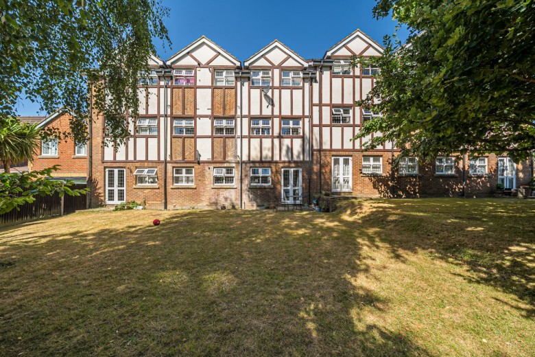 Click the photo for more details of Knaphill, Woking, Surrey