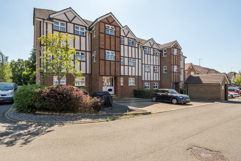 Images for Knaphill, Woking, Surrey