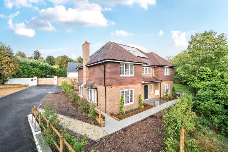 Click the photo for more details of Hook Hill Lane, Hook Heath, Woking