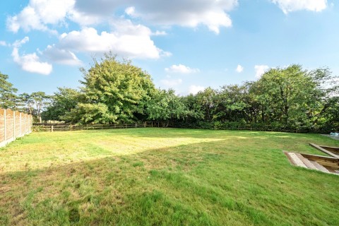 Click the photo for more details of Hook Hill Lane, Hook Heath, Woking