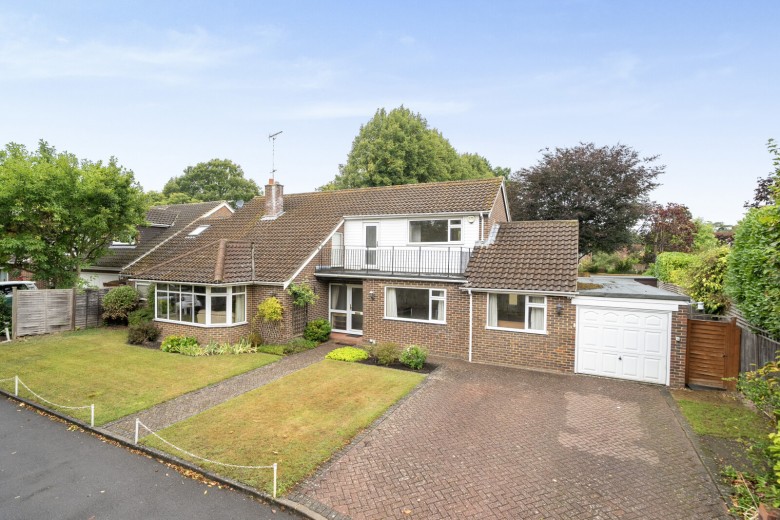 Click the photo for more details of Woodlawn Grove, Horsell, Woking