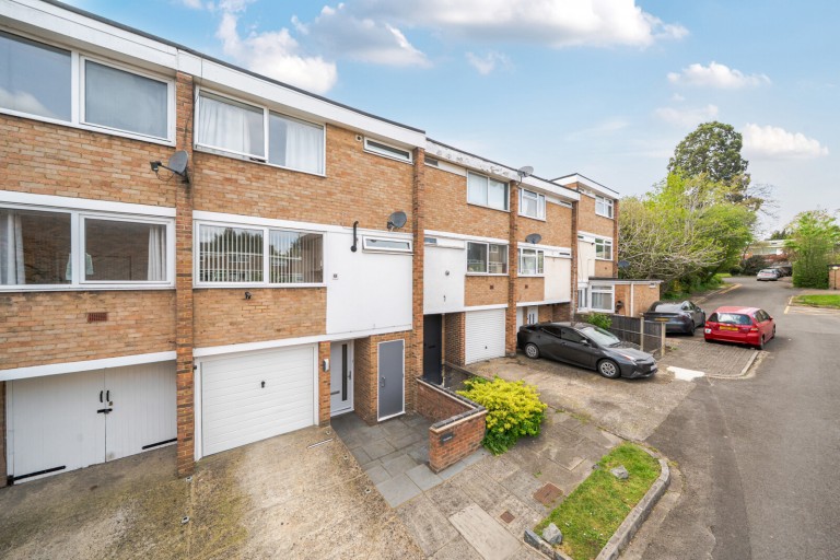 Images for Moorholme, Woking