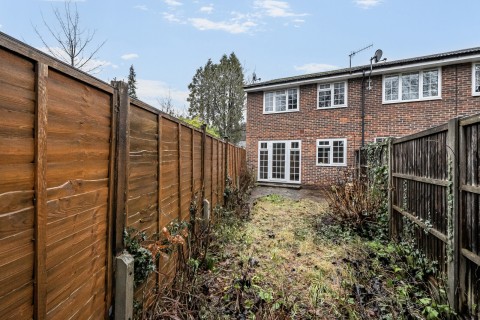 Click the photo for more details of Midhope Gardens, Woking, Surrey