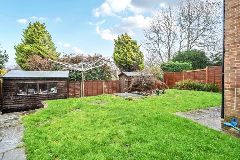 Images for Burnt Common Close, Ripley, Surrey