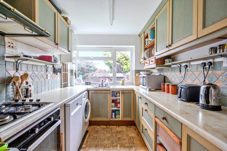 Images for Burnt Common Close, Ripley, Surrey