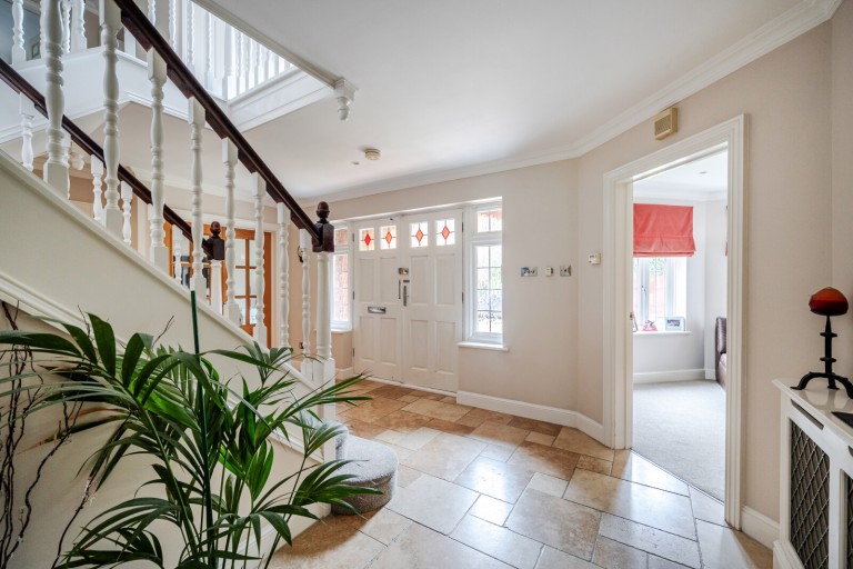 Images for Hale End, Hook Heath, Woking