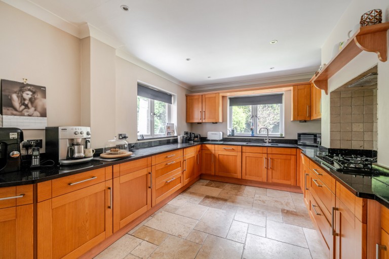 Images for Hale End, Hook Heath, Woking