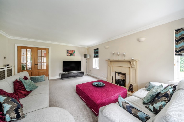 Images for Hale End, Hook Heath, Woking