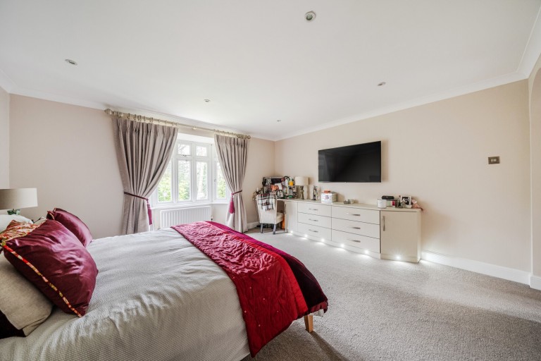 Images for Hale End, Hook Heath, Woking