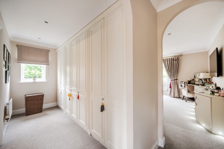 Images for Hale End, Hook Heath, Woking