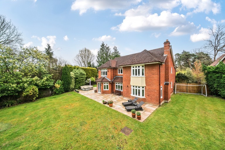 Images for Hale End, Hook Heath, Woking