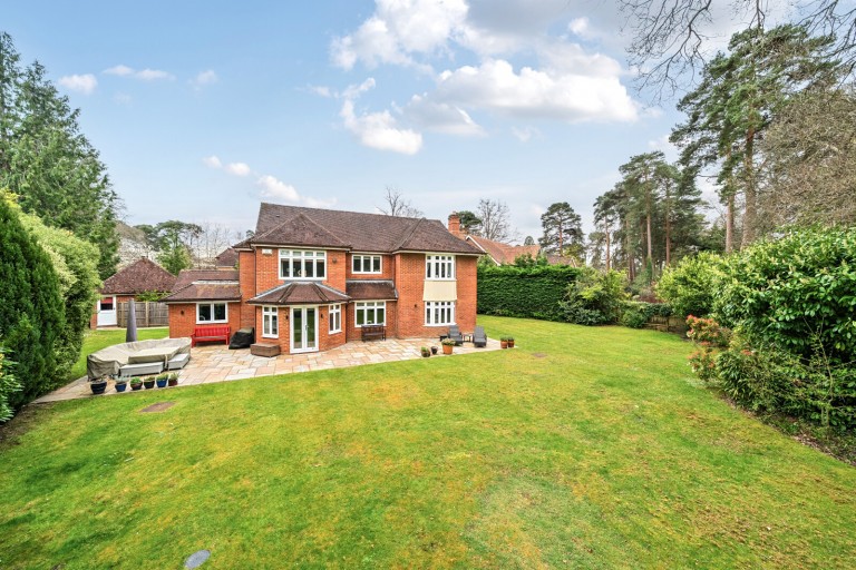 Images for Hale End, Hook Heath, Woking