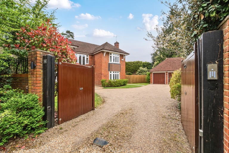 Images for Hale End, Hook Heath, Woking