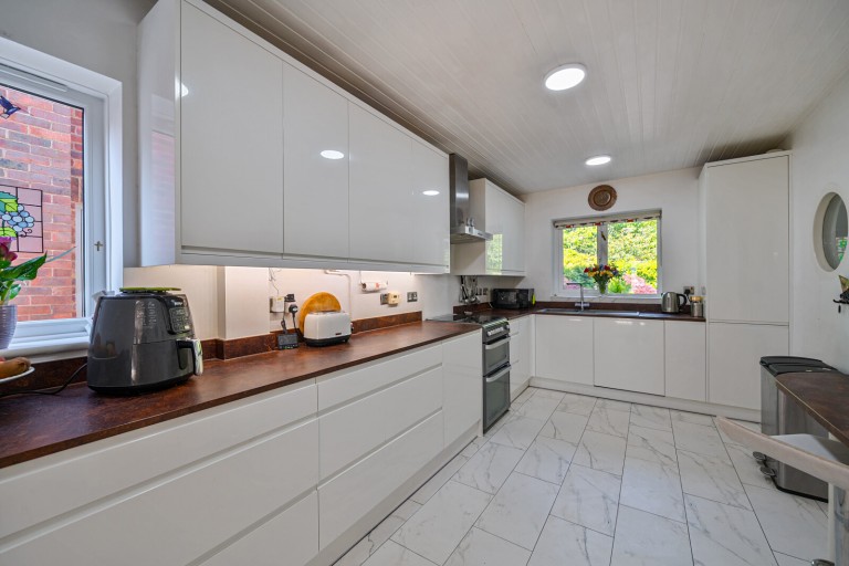 Images for Knaphill, Woking, Surrey