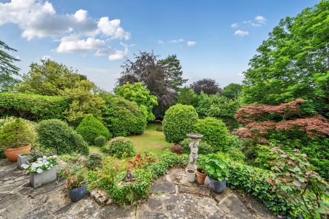 Click the photo for more details of Hook Hill Lane, Hook Heath, Surrey