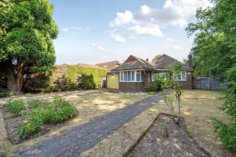 Click the photo for more details of Golf Close, Pyrford, Surrey