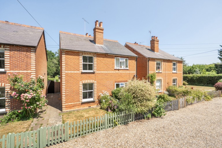 Images for Vapery Lane, Pirbright, Surrey