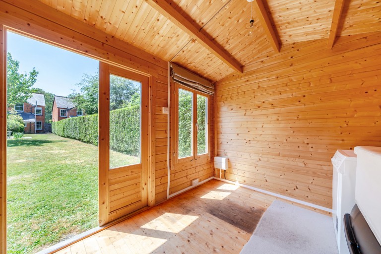 Images for Vapery Lane, Pirbright, Surrey