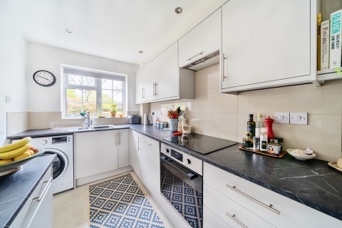 Click the photo for more details of Cheniston Close, West Byfleet, KT14