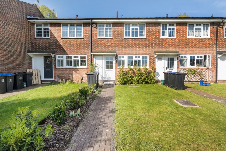 Click the photo for more details of Midhope Gardens, Woking, GU22