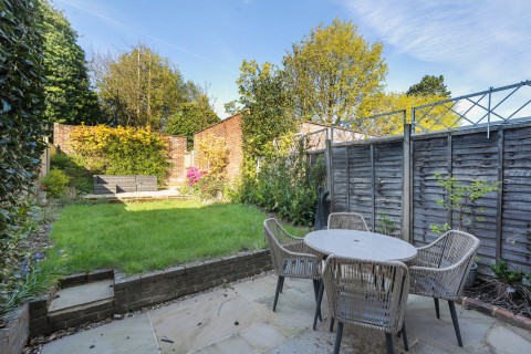 Click the photo for more details of Midhope Gardens, Woking, GU22