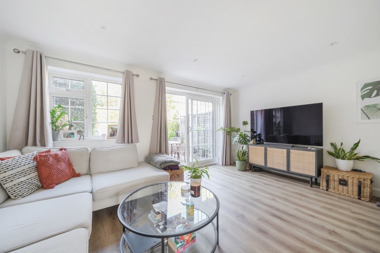 Images for Midhope Gardens, Woking, GU22