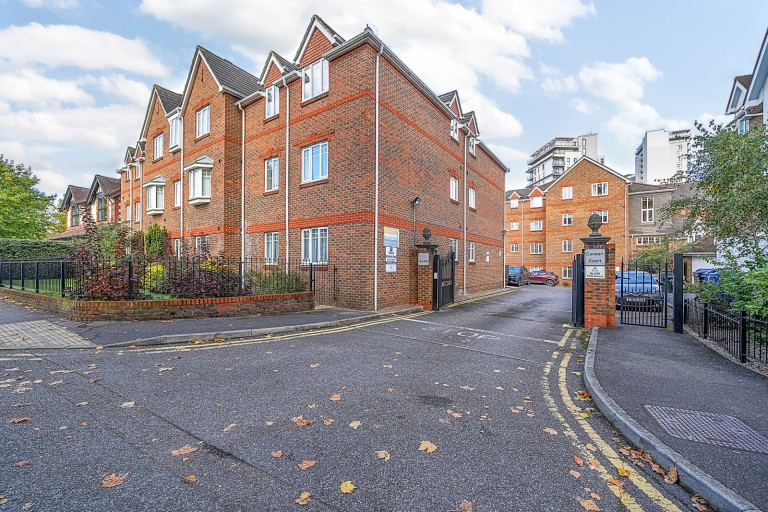 Images for York Road, Woking, Surey
