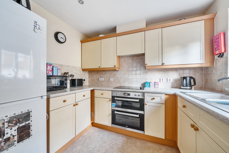 Images for York Road, Woking, GU22