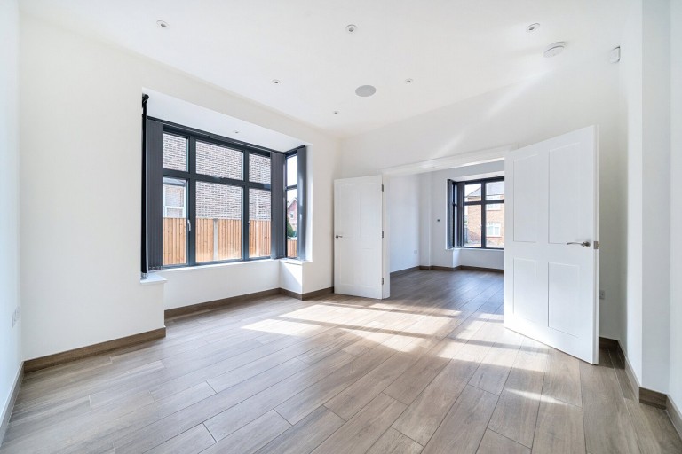 Images for Kingsway Avenue, Woking, Surrey, GU21