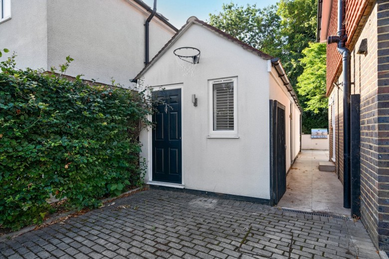 Click the photo for more details of Summerhayes Close, Horsell, Surrey