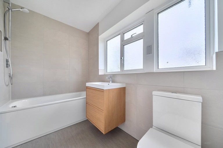 Images for Pyrford, Surrey