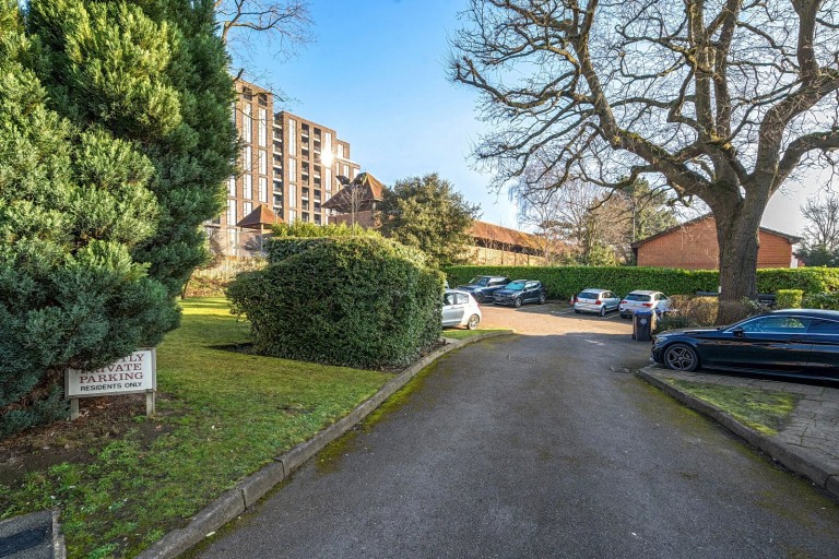 Images for Woking, Surrey