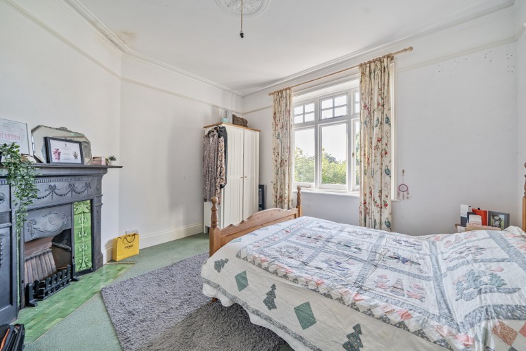 Images for Woodland Grove, Weybridge, Surrey