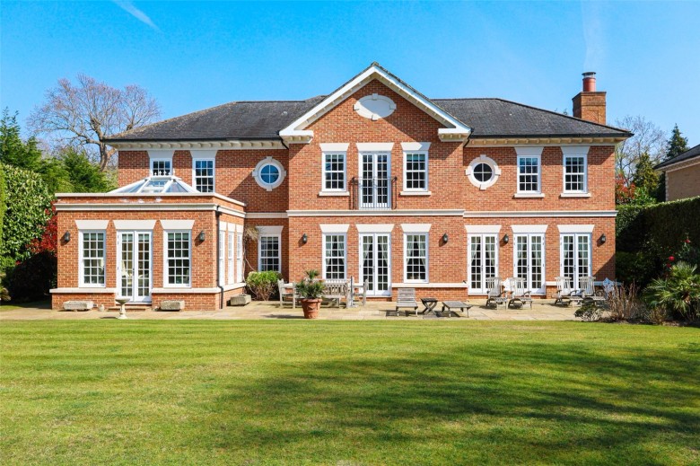 Click the photo for more details of Albury Road, Burwood Park, Walton-On-Thames