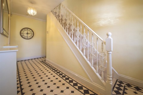 Click the photo for more details of Westcar Lane, Walton-On-Thames, KT12