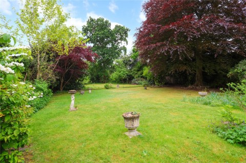 Click the photo for more details of Adelaide Road, Walton-On-Thames, Surrey