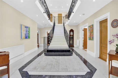 Click the photo for more details of Onslow Road, Burwood Park, Walton-On-Thames, KT12