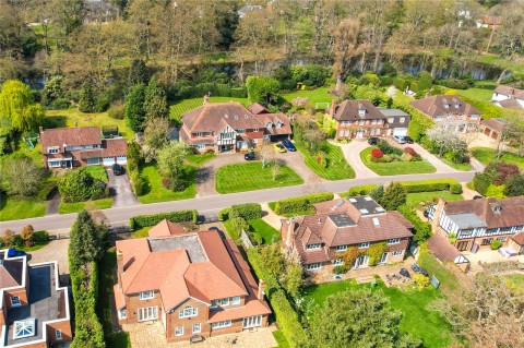 Click the photo for more details of Onslow Road, Burwood Park, Walton-On-Thames, KT12