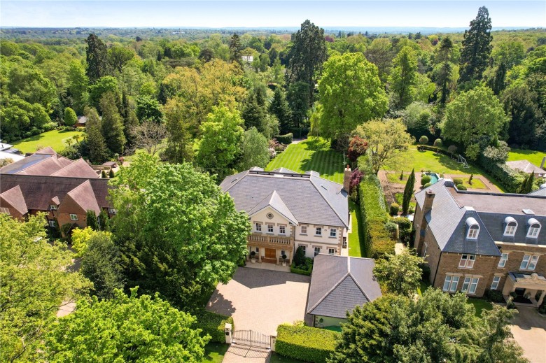 Click the photo for more details of Broadwater Road South, Burwood Park, Walton-On-Thames, KT12